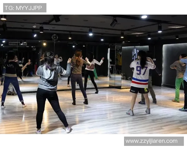 刘娜独家分享街舞心得与技巧助你舞出自我风格与魅力 刘娜独家分享街舞心得与技巧助你舞出自我风格与魅力