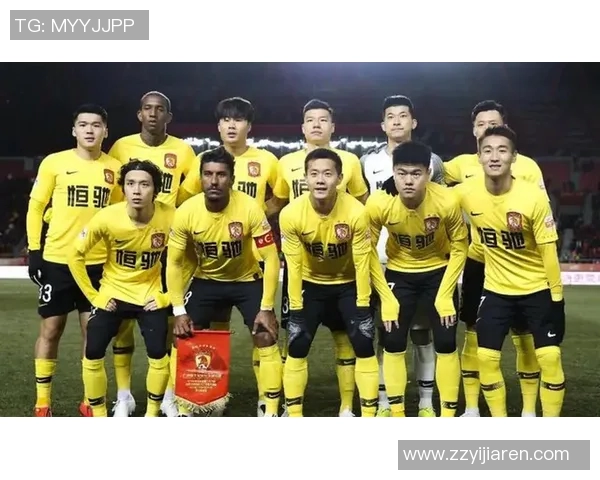 足球明星的奋斗历程与成功秘诀值得我们学习与借鉴 足球明星的奋斗历程与成功秘诀值得我们学习与借鉴